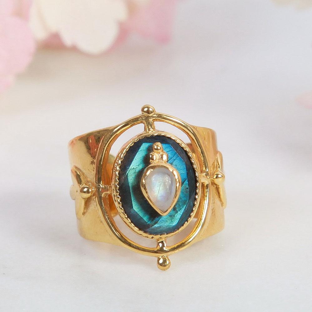 Photo du produit LETICIA PONTI Bague Mila labradorite / pierre de lune blanche or