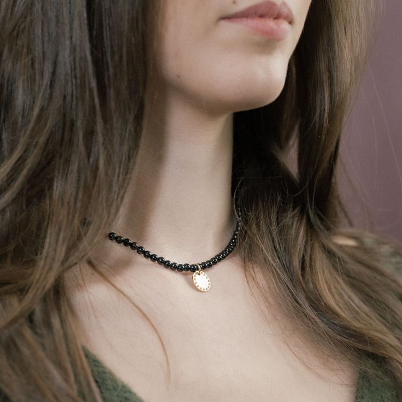 Photo du produit  Collier Perles Onyx Mini Médaille - Doré Or Perlée 