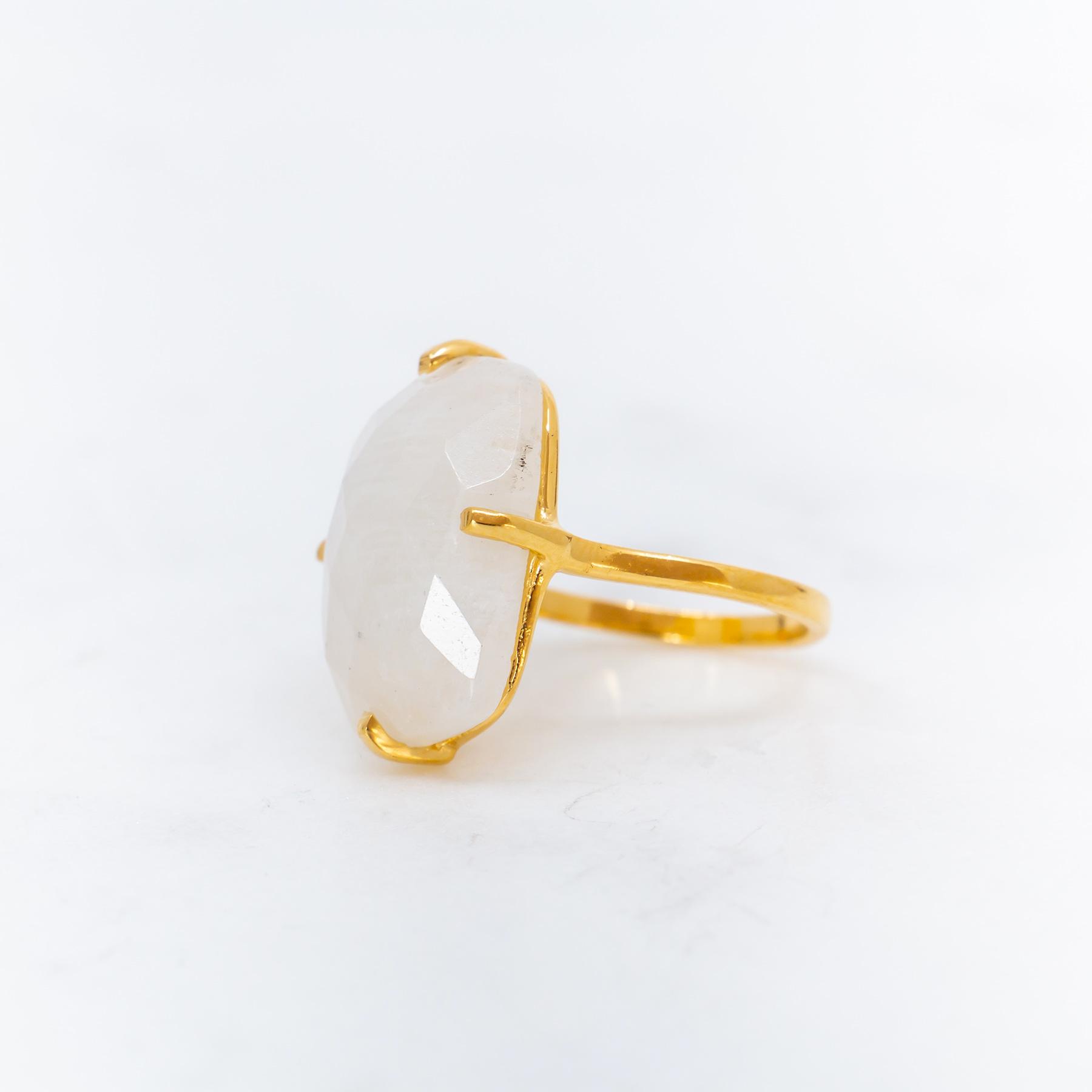 Photo du produit Une A Une Bague Rectangle Pierre de lune blanche or