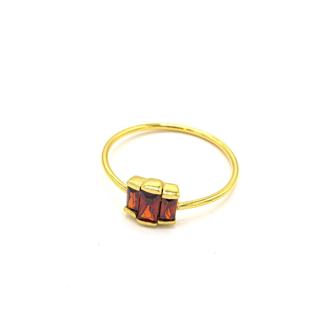 Photo du produit  Bague Trois Crystal - Or Baguettes zircons Grenat